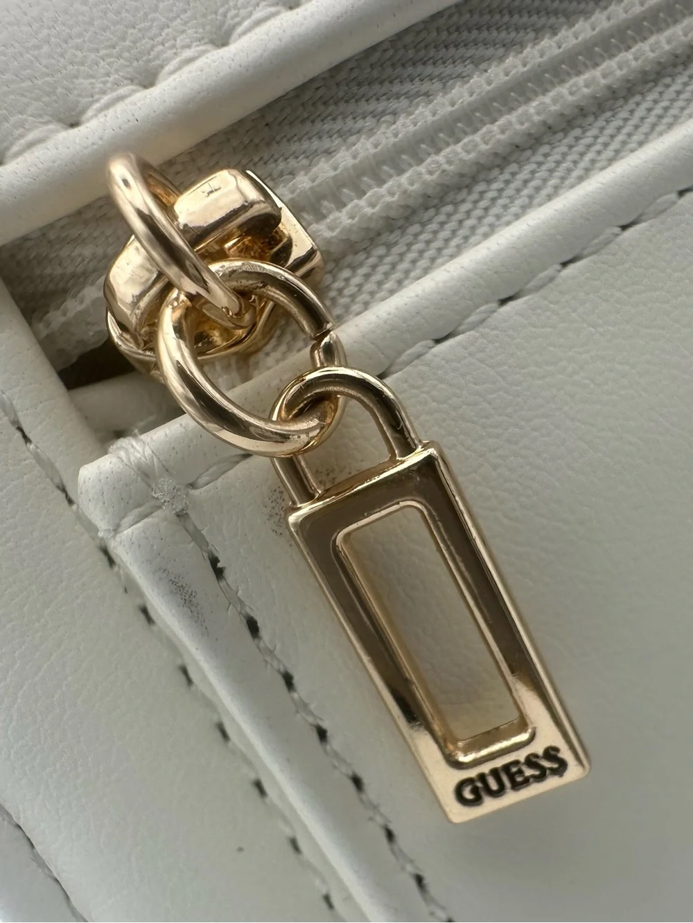 Guess Greenberry SLG Logo Slim Tri-Fold Clutch Wallet - White/Gold